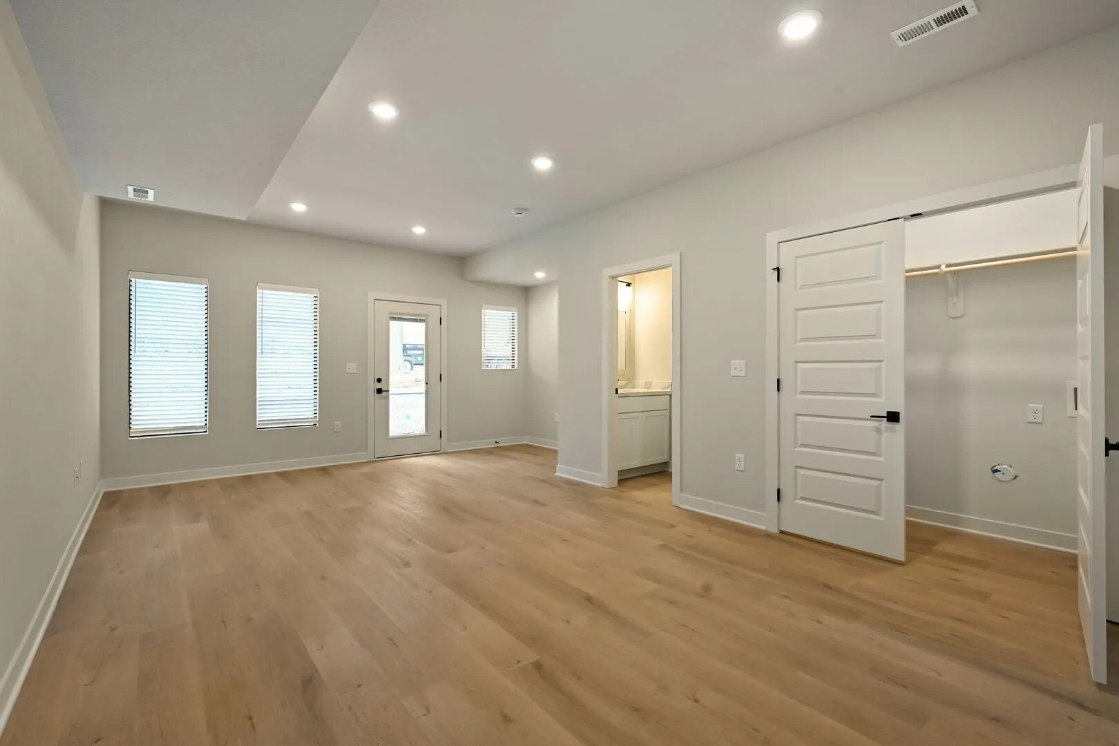 Building Photo - 239 Pawpaw Rd