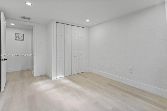Building Photo - 171 W 13th St