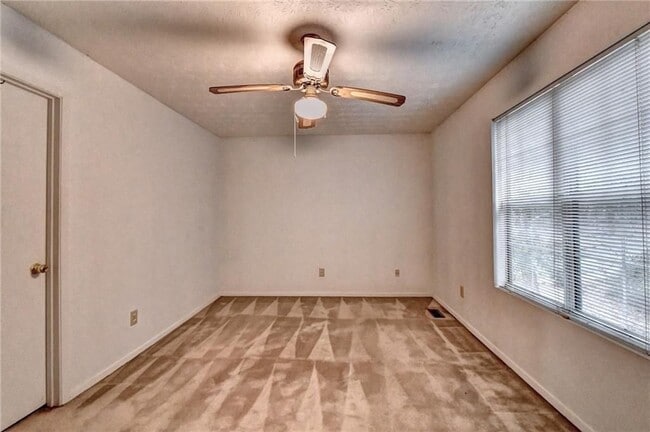 Building Photo - 3241 Shadow Walk Ln