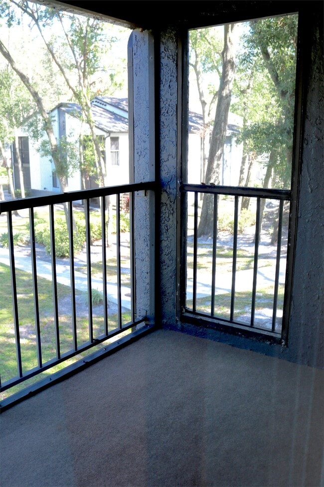 Building Photo - 151 Waterfall Way