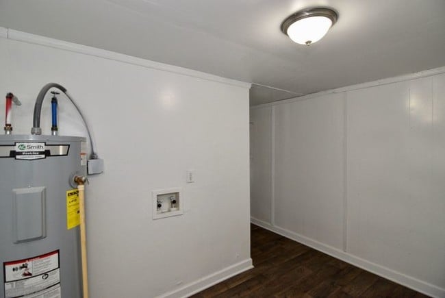 Building Photo - 1602 Apple Valley Dr