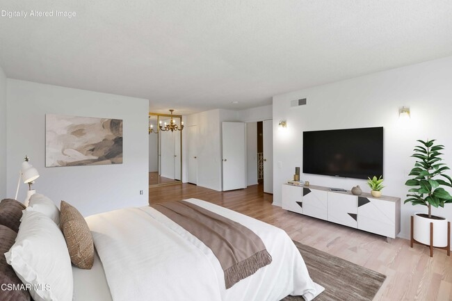 Building Photo - 217 Smoke Tree Ave