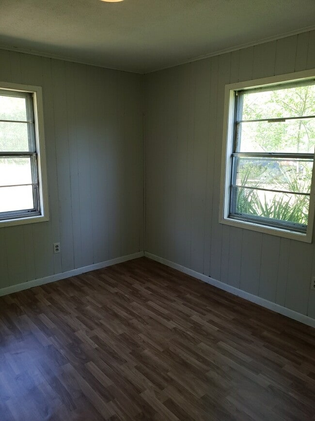 Building Photo - 2809 Green Tee Rd