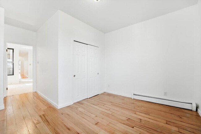 Building Photo - 138 Leonard St