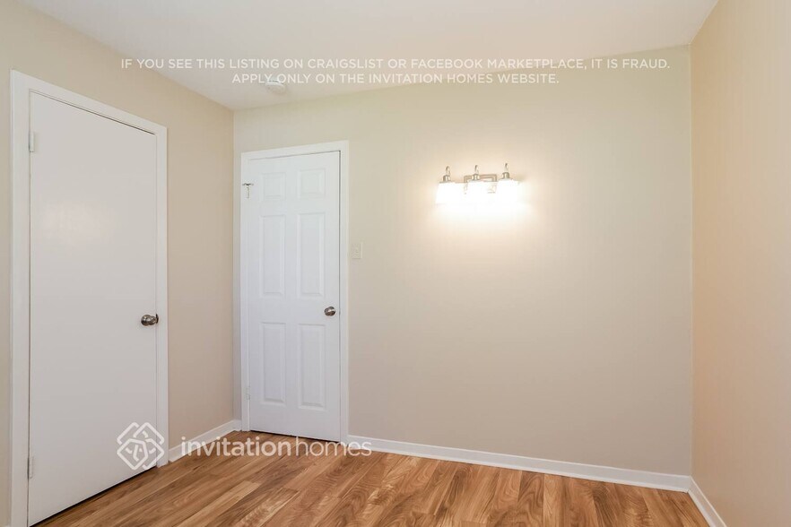 Building Photo - 10034 Antrim Ln