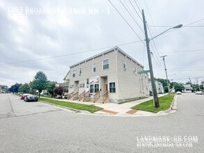Building Photo - 1253 Broadway Ave NW