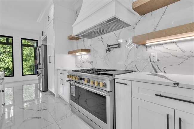 Building Photo - 3671 Hamilton Mill Rd