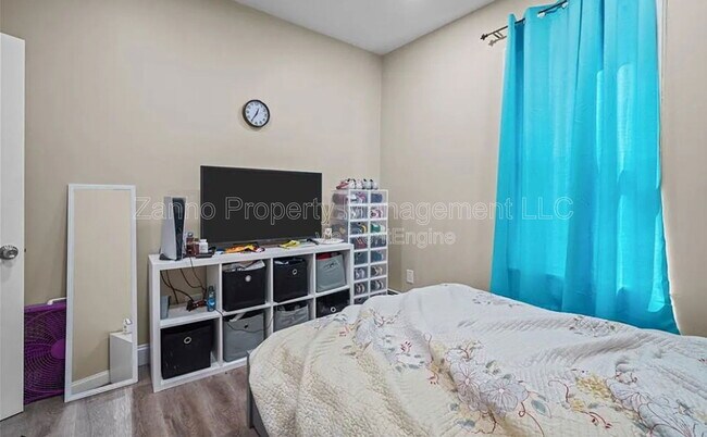 Building Photo - 471 Smithfield Ave