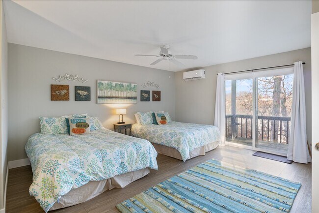 Building Photo - 415 Staniel Cay Dr