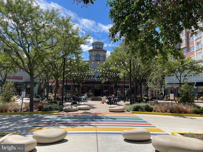 Building Photo - 1618 N Danville St