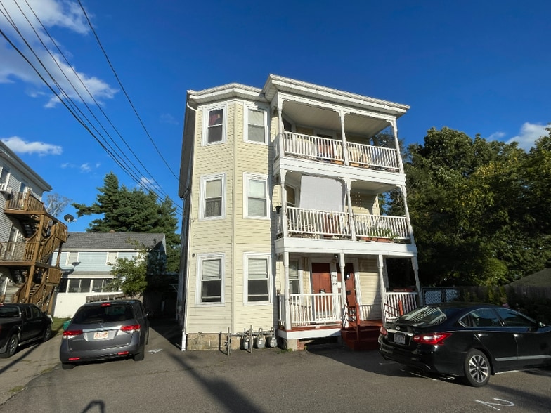 Building Photo - 206 Pine St