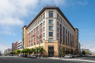 Building Photo - MB360