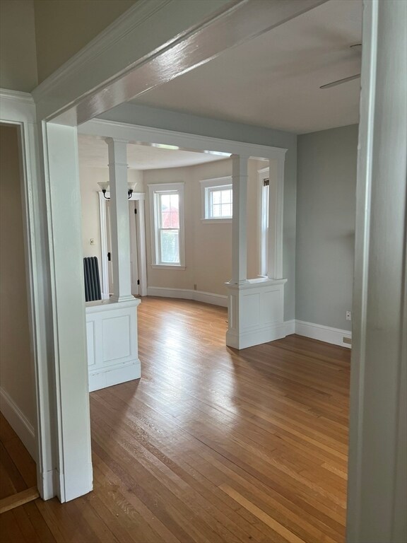 Building Photo - 156 E Elm Ave