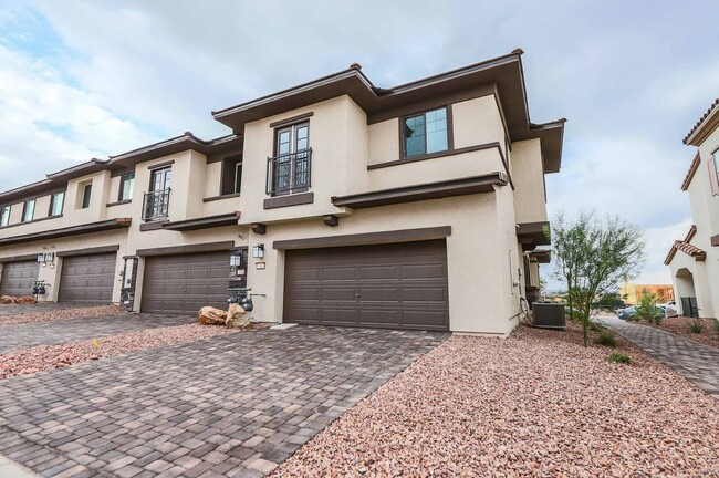 Building Photo - BRAND NEW 4 BEDROOM TOWNHOME IN CADENCE!