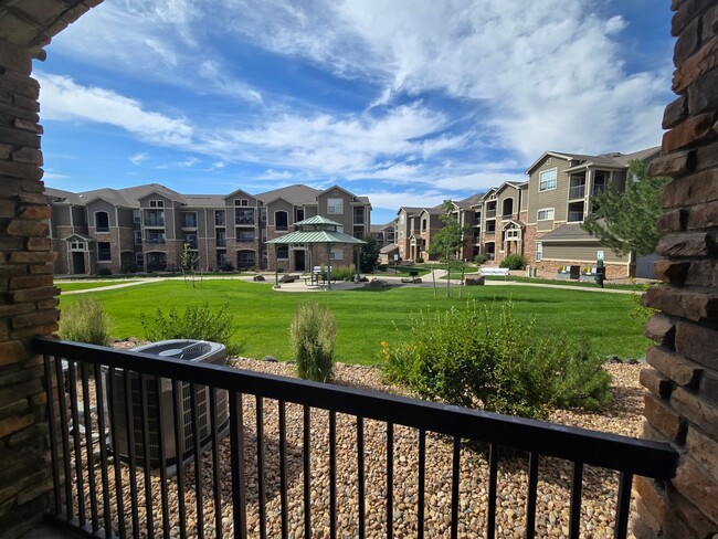 Building Photo - Beautiful 2 Bed, 2 bath condo
