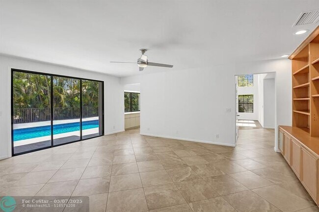 Building Photo - 2622 NW 49th St