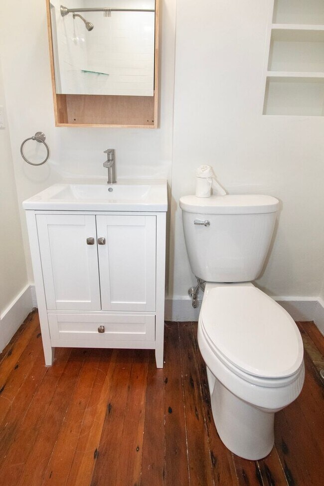 Building Photo - 57 Marcy St