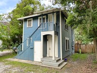 Building Photo - Historic One Bedroom Apartment Steps From ...