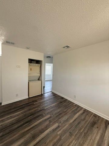 Building Photo - 1019 Henrietta Ave