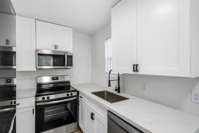 Building Photo - 3614 Billingsley St