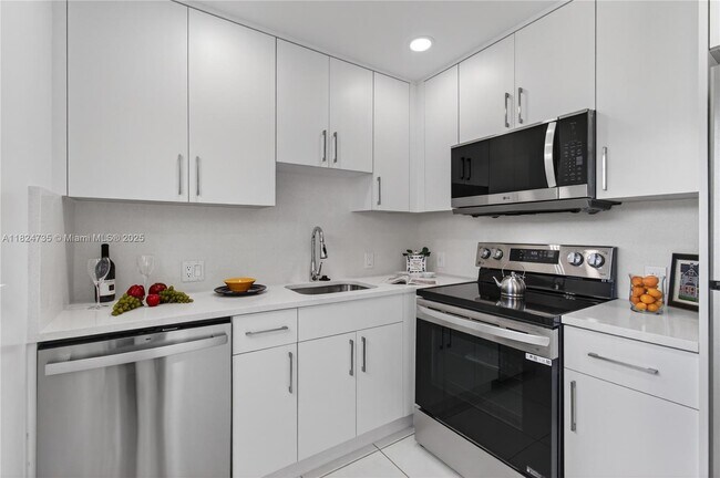 Building Photo - 228 Preston Way