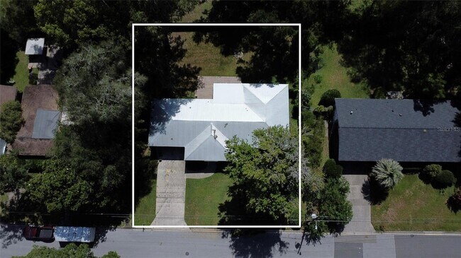 Building Photo - 121 NW 29th St
