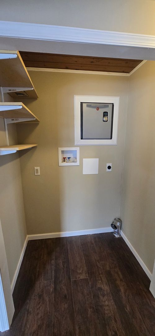 Building Photo - Cute as a button 2 bedroom ranch in Kunkletown!