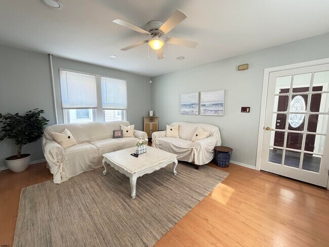 Building Photo - 17 N Buffalo Ave