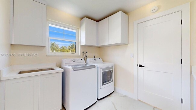 Building Photo - 3801 SW 132nd Ave