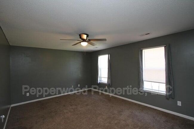 Building Photo - 407 Soft Breezes Ln