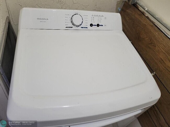 Building Photo - 2828 Casita Way