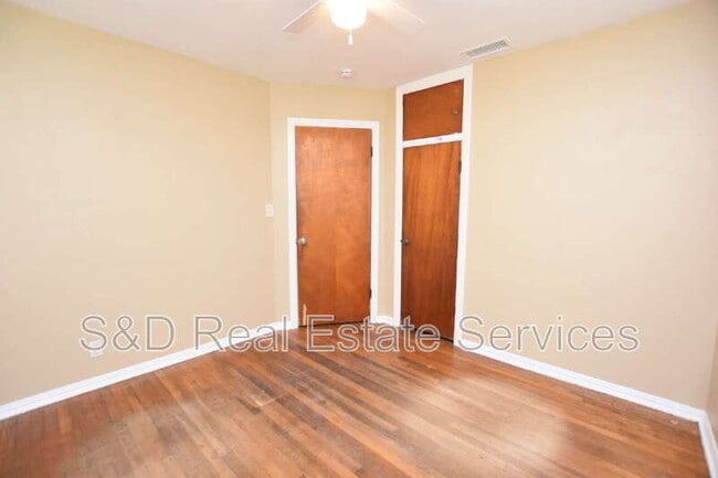 Building Photo - 738 E Valencia St