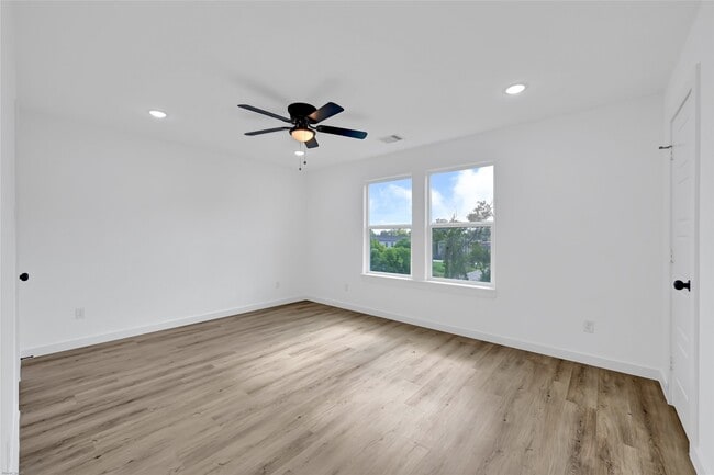 Building Photo - 8023 Birmingham St