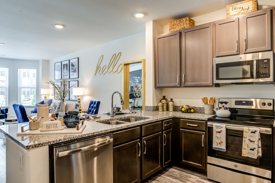 Interior Photo - Allure Apollo