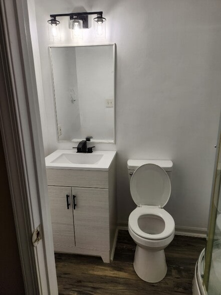 Building Photo - 5252 Daventry Terrace