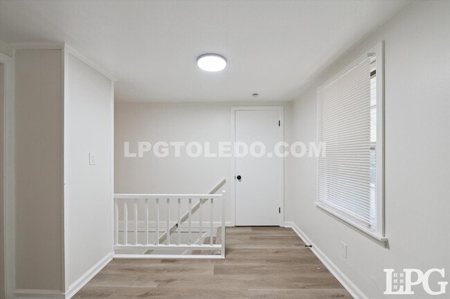 Building Photo - 3714 Wallwerth Dr