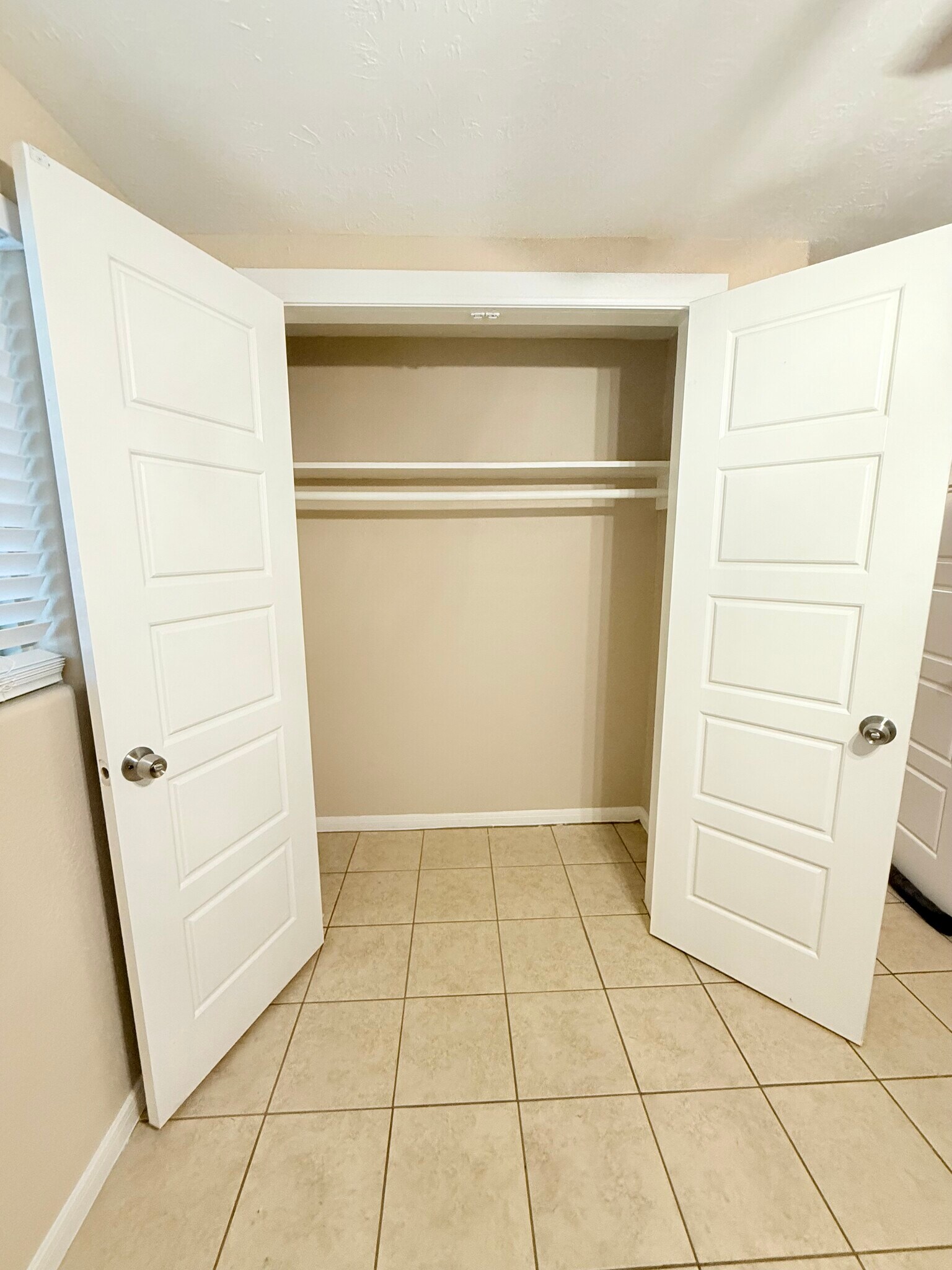 Building Photo - 128 Weisenberger Dr