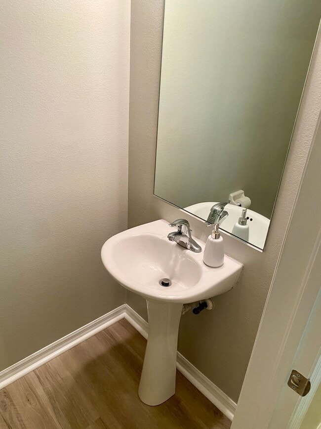 Building Photo - Citrus Park Luxury 3 Bedroom / 2.5 Bathroom Townhome Available 7/1/22