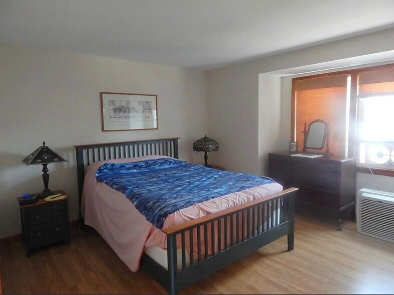 Building Photo - 1431 Pawtucket Blvd