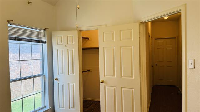 Building Photo - 6921 Barbican Dr