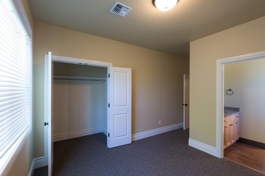 Building Photo - 508 NW 17th St