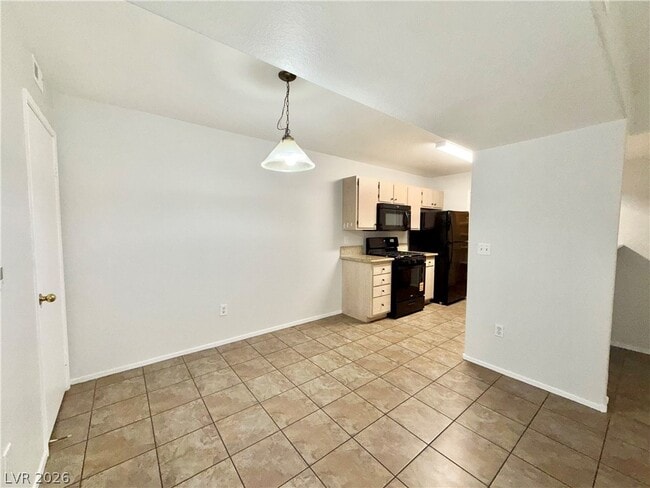 Building Photo - 7885 W Flamingo Rd