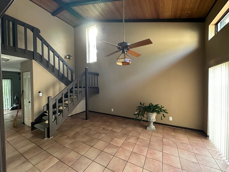 Building Photo - 11413 SW 110th Ln