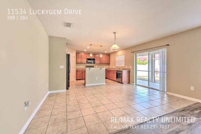 Building Photo - 11534 Luckygem Dr