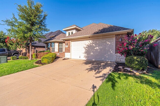 Building Photo - 8036 Branch Hollow Trail