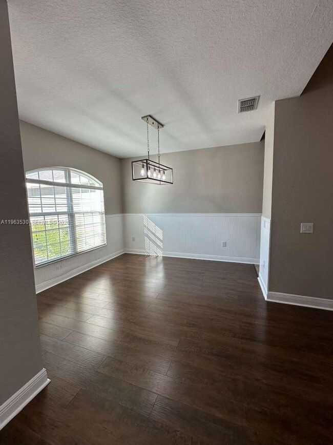 Building Photo - 4302 Mandolin Blvd