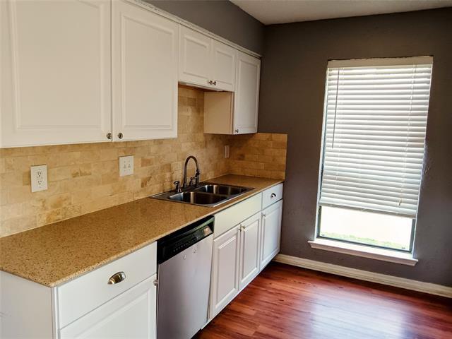 Building Photo - 2742 E Wentwood Dr