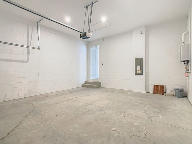 Building Photo - Brand New Luxury Town House in Island Village a Celebration, FL maintenance free community.