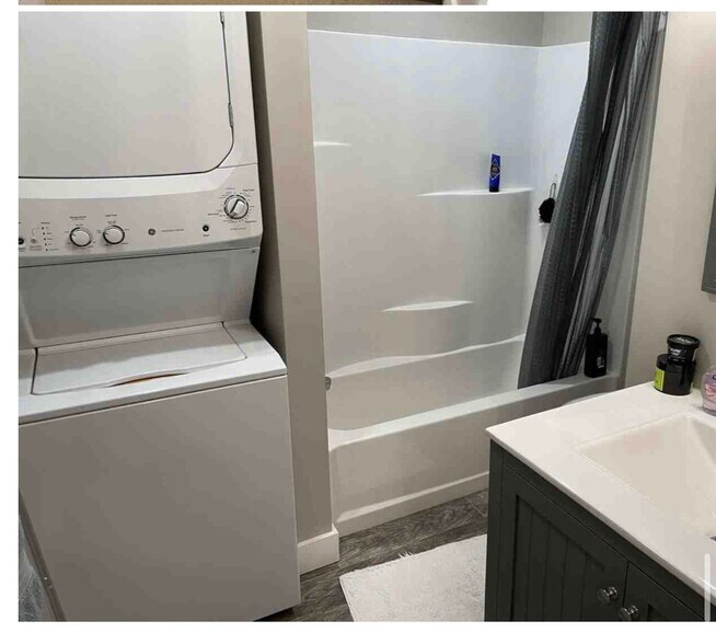Bathroom - 1301 Georgeson Loop