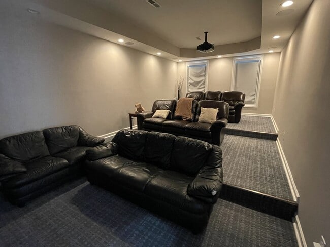 Building Photo - Great, large home in Franklin with home theater room!